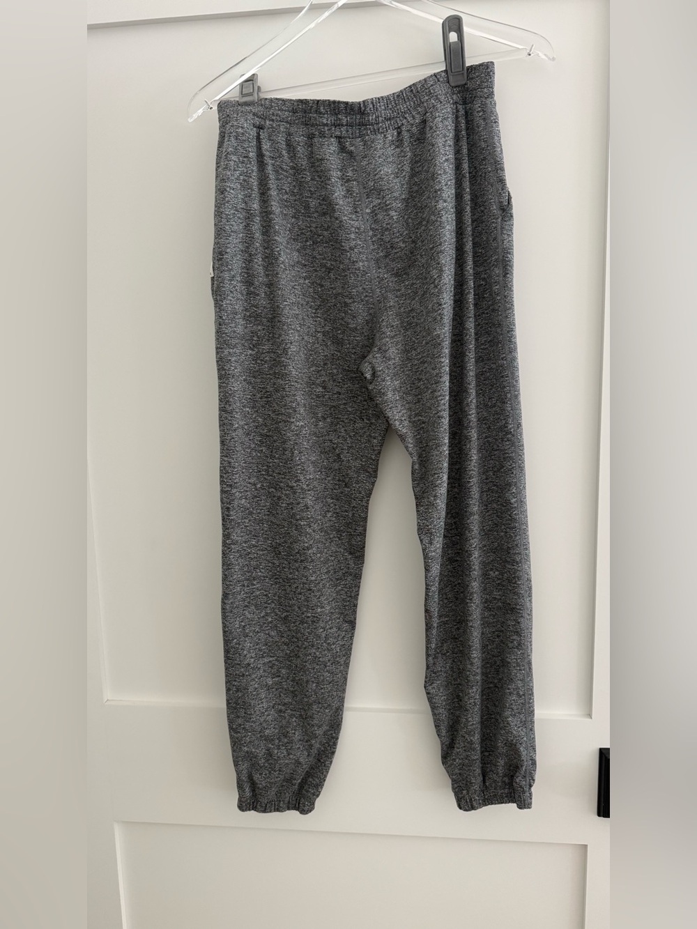 Vuori heather grey jogger - Picture 2 of 4